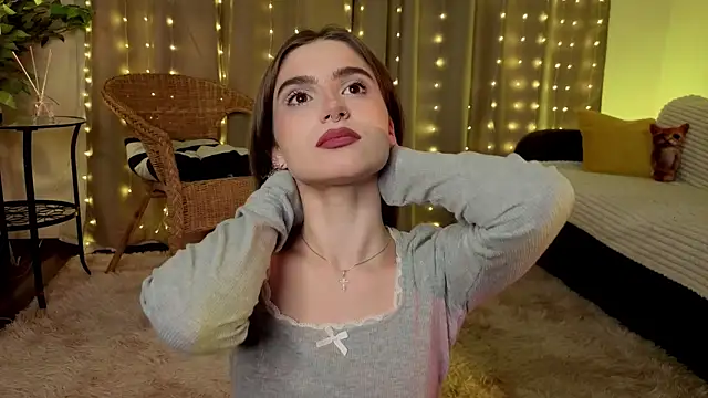 RozanneJordan online show from February 8, 2026, 6:11 pm