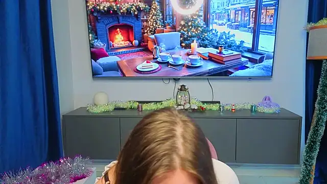 Snapshot of PeiMellison chatting on November 28, 2025, 6:05 am PeiMellison online show from November 28, 2025, 6:05 am