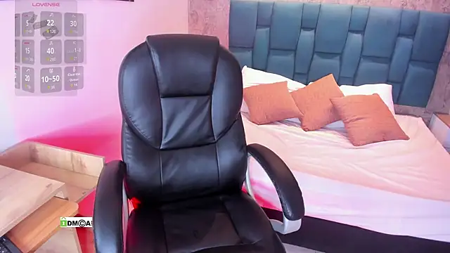 Gabyjackson1 online show from December 16, 2025, 12:32 pm