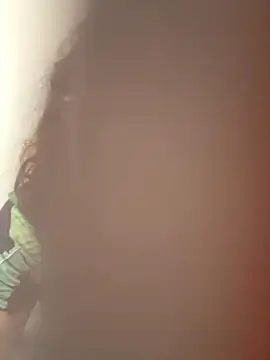 Snapshot of rosebrides chatting on December 2, 2025, 3:18 pm rosebrides online show from December 2, 2025, 3:18 pm