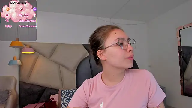 MarieTaylor  online show from February 26, 2026, 6:18 pm