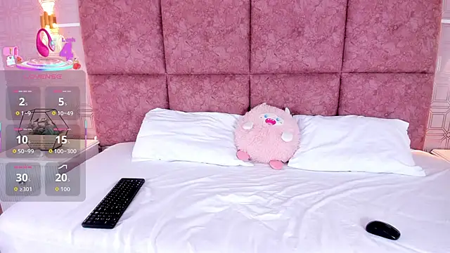 NathalieRoss1 online show from January 8, 2026, 11:07 pm