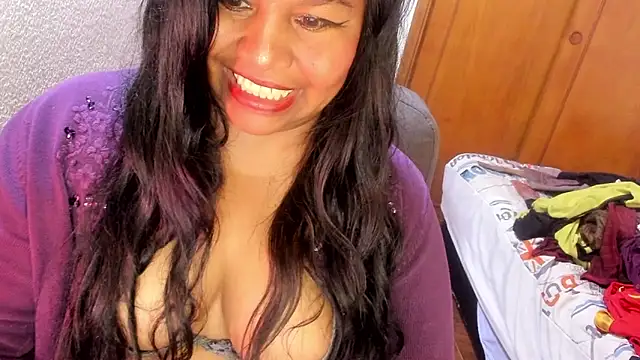 ebonycamelia online show from April 27, 2026, 6:06 pm