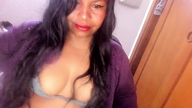ebonycamelia online show from May 23, 2026, 10:52 am