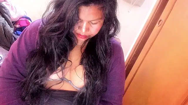 ebonycamelia online show from May 25, 2026, 8:26 pm
