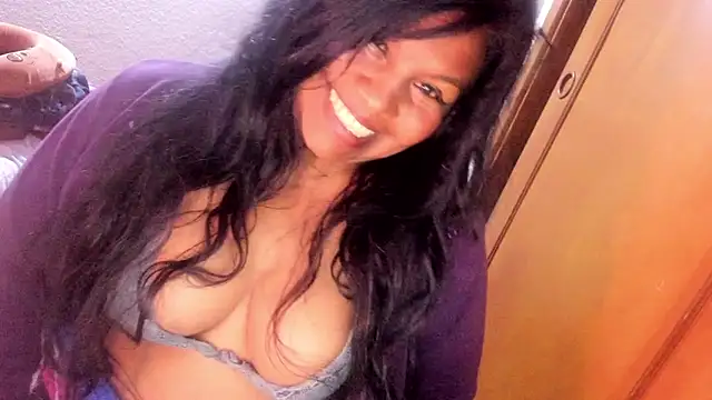 ebonycamelia online show from June 8, 2026, 12:14 am