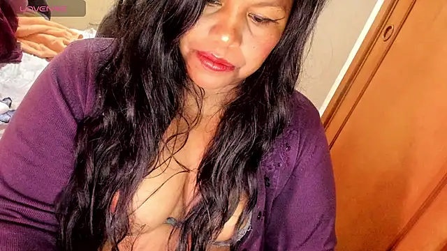 ebonycamelia online show from July 11, 2026, 9:49 pm