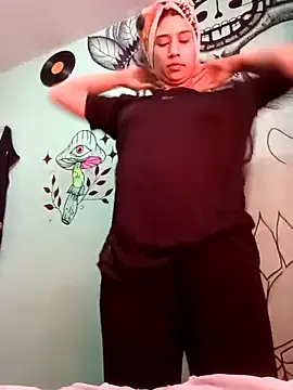 cata bronw online show from March 18, 2026, 4:54 pm