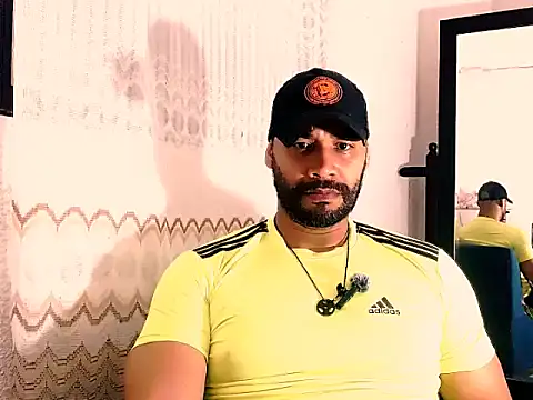musclehetero online show from May 23, 2026, 9:30 pm