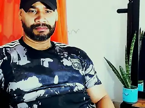 musclehetero online show from May 31, 2026, 11:17 am