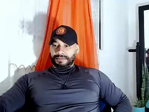 musclehetero online show from June 6, 2026, 6:40 am