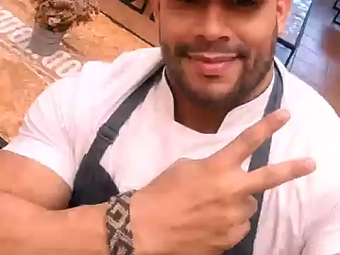 musclehetero online show from June 7, 2026, 7:12 am
