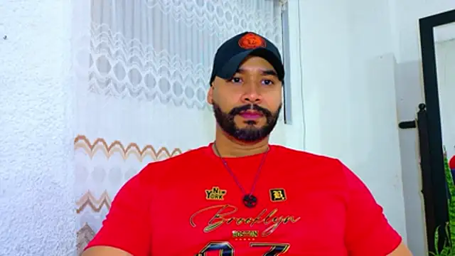 musclehetero online show from July 3, 2026, 9:21 pm
