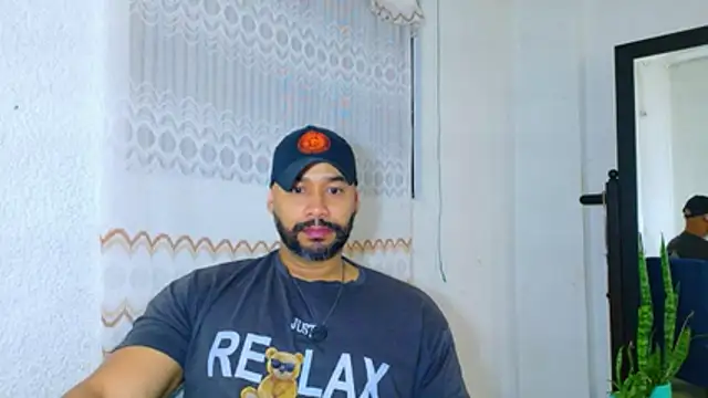 musclehetero online show from July 4, 2026, 11:16 am