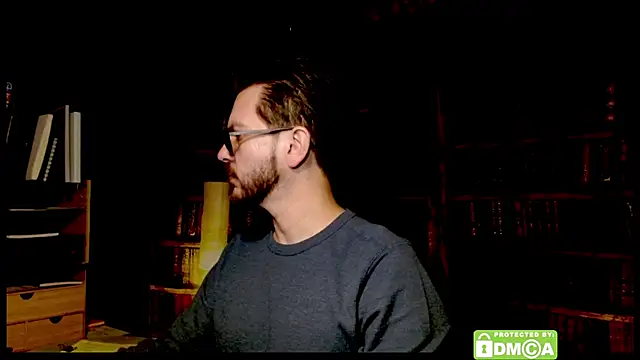 Snapshot of justshutupandwatch chatting on December 18, 2025, 9:48 am justshutupandwatch online show from December 18, 2025, 9:48 am