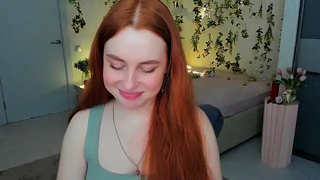 Snapshot of AirySilhouette chatting on February 10, 2026, 4:05 am AirySilhouette online show from February 10, 2026, 4:05 am