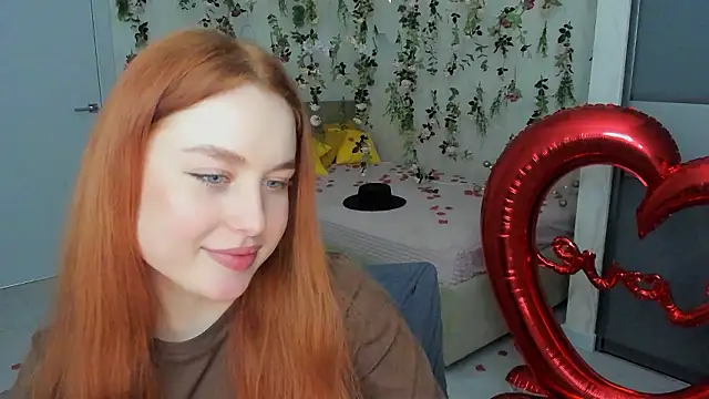 Snapshot of AirySilhouette chatting on February 14, 2026, 4:04 pm AirySilhouette online show from February 14, 2026, 4:04 pm