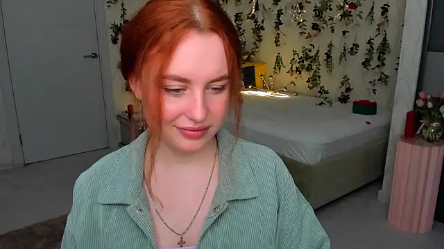 Snapshot of AirySilhouette chatting on April 1, 2026, 1:41 pm AirySilhouette online show from April 1, 2026, 1:41 pm