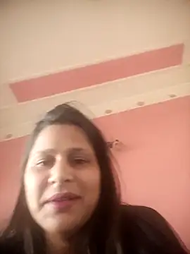 Snapshot of Ariana101 chatting on December 1, 2025, 8:41 am Ariana101 online show from December 1, 2025, 8:41 am