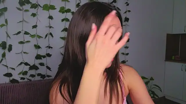 Snapshot of Tiffany_Sweetie chatting on April 3, 2026, 12:47 pm Tiffany Sweetie online show from April 3, 2026, 12:47 pm