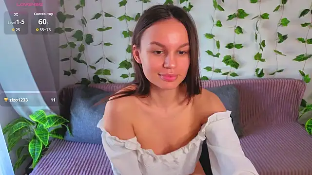 Snapshot of Tiffany_Sweetie chatting on April 5, 2026, 12:24 pm Tiffany Sweetie online show from April 5, 2026, 12:24 pm