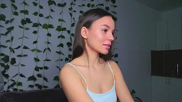 Snapshot of Tiffany_Sweetie chatting on April 6, 2026, 3:13 pm Tiffany Sweetie online show from April 6, 2026, 3:13 pm