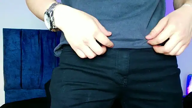 Ethan-Connor online show from December 4, 2025, 8:50 pm