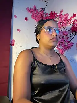 Snapshot of chleo_rosse chatting on May 5, 2026, 3:14 am chleo rosse online show from May 5, 2026, 3:14 am