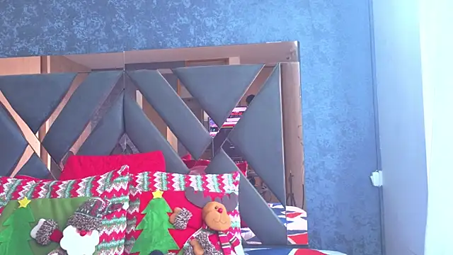 Snapshot of alicee_foox chatting on November 30, 2025, 6:12 pm alicee foox online show from November 30, 2025, 6:12 pm