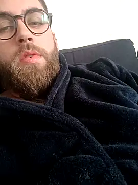 Snapshot of CoupleGoat chatting on April 1, 2026, 1:01 pm CoupleGoat online show from April 1, 2026, 1:01 pm