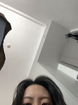 Jinmi125216 online show from April 13, 2026, 7:47 am