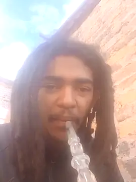 Eezxxx online show from April 21, 2026, 6:52 am