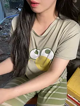 XndSeraphina online show from March 21, 2026, 11:04 am