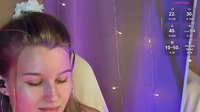 ImiMonroe online show from May 27, 2026, 5:26 am