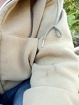 Snapshot of susie_min chatting on November 22, 2025, 8:46 am susie min online show from November 22, 2025, 8:46 am