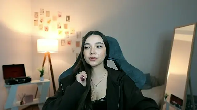 Vexorine online show from April 14, 2026, 7:42 pm