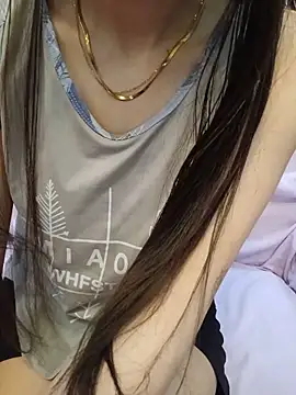 Noraaaax online show from May 30, 2026, 10:12 am