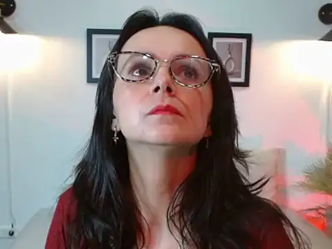 Snapshot of Juliana__lx chatting on February 3, 2026, 1:49 pm Juliana lx online show from February 3, 2026, 1:49 pm