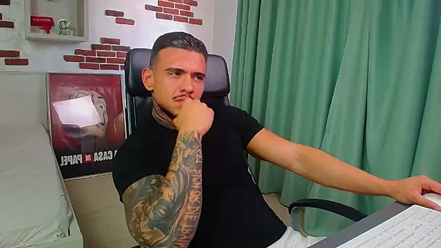 ElijahThorne online show from July 27, 2026, 7:37 am
