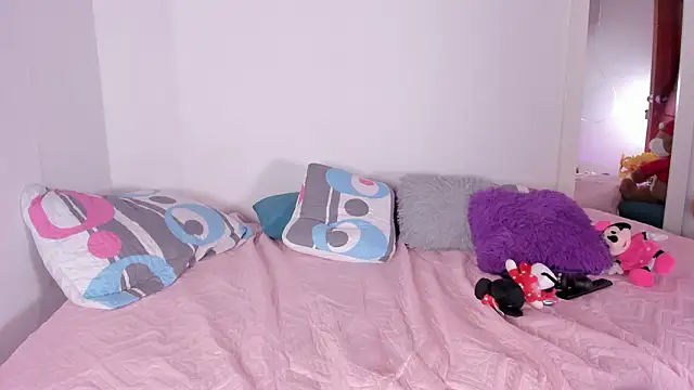 Snapshot of Hayley-Fox chatting on February 3, 2026, 2:53 am Hayley-Fox online show from February 3, 2026, 2:53 am