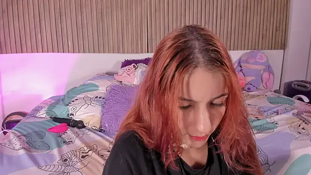 Snapshot of Hayley-Fox chatting on February 17, 2026, 2:52 am Hayley-Fox online show from February 17, 2026, 2:52 am