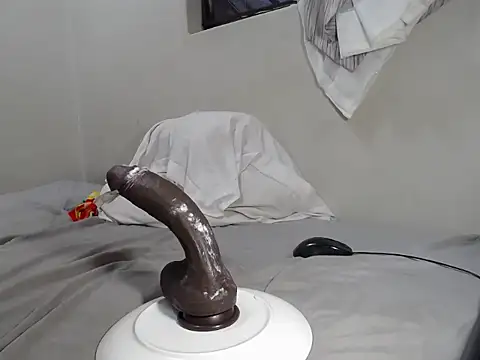 KinkyJXxX online show from April 14, 2026, 4:18 am