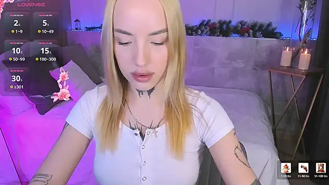 MarquiseMuse online show from January 13, 2026, 5:57 am