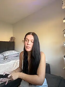 Snapshot of Kerysmae chatting on December 3, 2025, 11:08 am Kerysmae online show from December 3, 2025, 11:08 am