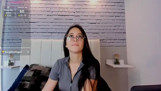 SophieeMoore online show from February 7, 2026, 1:59 pm