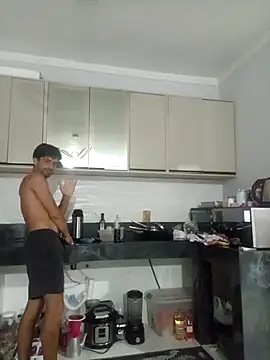 Snapshot of JohnyRaw chatting on April 10, 2026, 10:47 pm JohnyRaw online show from April 10, 2026, 10:47 pm