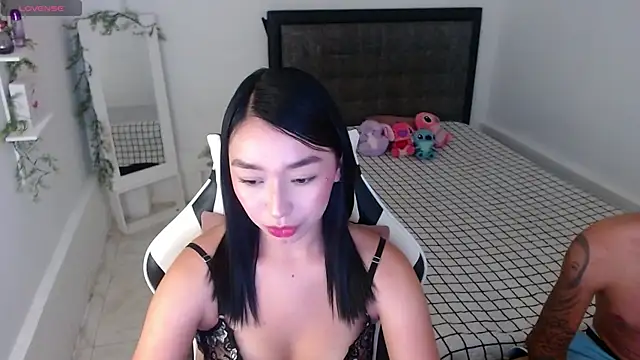Snapshot of Ariel_Laurentt chatting on July 3, 2026, 2:18 am Ariel Laurentt online show from July 3, 2026, 2:18 am