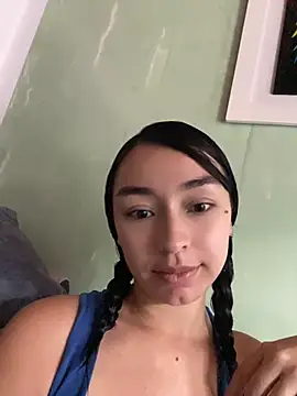 Snapshot of Ariel_Laurentt chatting on July 29, 2026, 10:30 pm Ariel Laurentt online show from July 29, 2026, 10:30 pm