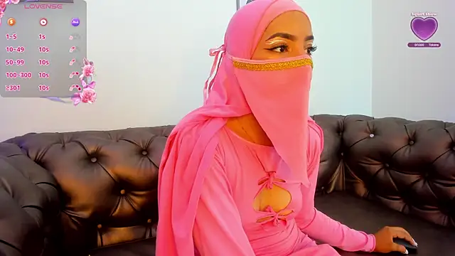 Snapshot of layla_Habid chatting on November 26, 2025, 8:21 pm layla Habid online show from November 26, 2025, 8:21 pm