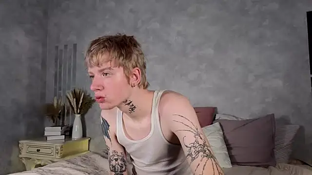 Snapshot of TRAVIS_CLAS chatting on November 29, 2025, 3:15 pm TRAVIS CLAS online show from November 29, 2025, 3:15 pm